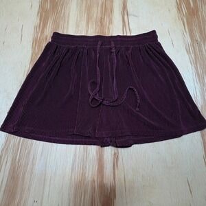 Earthbound Trading Co Shorts Burgundy and black Ribbed shorts lot